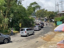 Pecah Rekor! Telaga Sarangan Tembus 20 Ribu Pengunjung, Antrean Mobil 10 Km