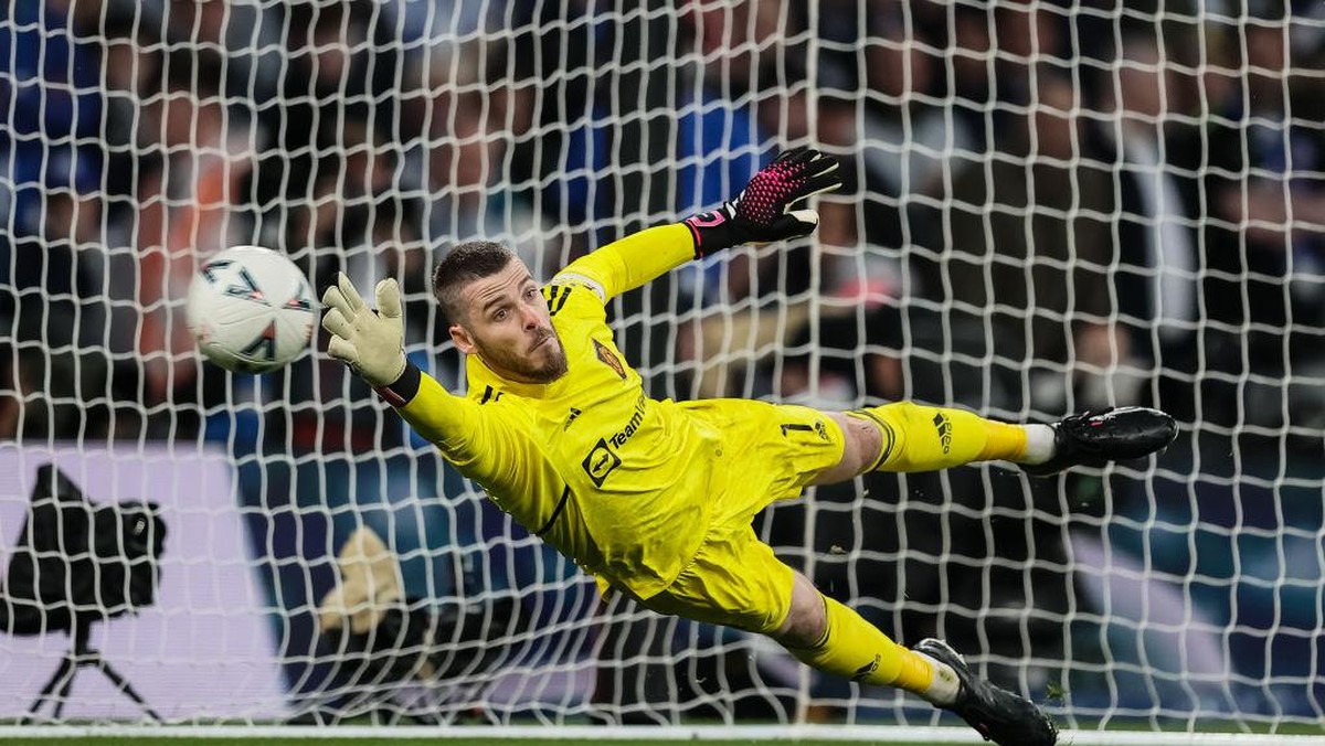 David de Gea selalu tertipu penendang Brighton saat adu penalti (CameraSport via Getty Images/Andrew Kearns - CameraSport)