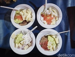 Es Puter Cong Lik yang Manis Segarnya Populer Sejak 1970