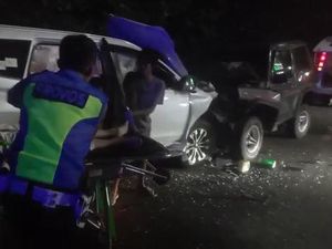 Lebaran Pilu Keluarga Pemudik di Tragedi Adu Banteng Pajero vs Taft Lebaran Pilu Keluarga Pemudik di Tragedi Adu Banteng Pajero vs Taft