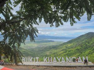 Menikmati Pesona Bukit Khayangan di Jambi Menikmati Pesona Bukit Khayangan di Jambi