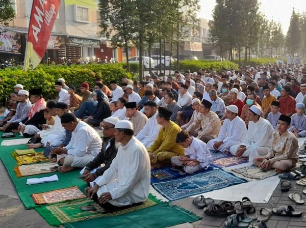 Momen Perayaan Salat Id Warga Parung Panjang