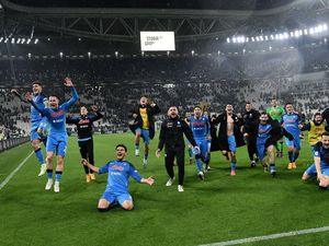 Dominasi Napoli di Serie A Beri Dampak Positif ke Klub Italia Dominasi Napoli di Serie A Beri Dampak Positif ke Klub Italia