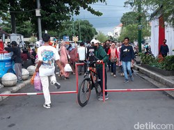 Banyak Pemotor Nekat Melintas, Perlintasan KA Teteg Malioboro Dipasangi Portal