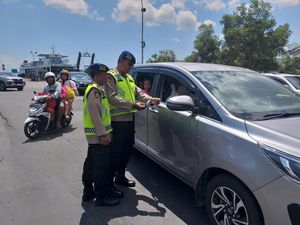 Pelabuhan Gilimanuk Diperketat Jelang Puncak Arus Balik Pelabuhan Gilimanuk Diperketat Jelang Puncak Arus Balik