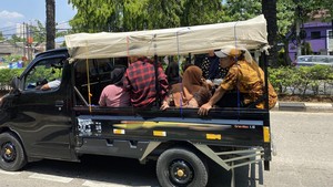 Fenomena Mobil Bak Terbuka Angkut Belasan Orang Berujung Maut