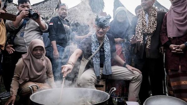 Sandiaga Uno Hobi Kulineran, Ini Momennya Dukung UMKM