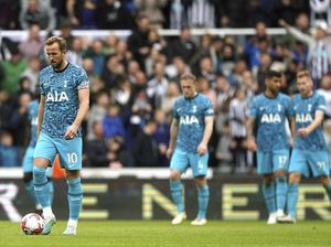 Neraka 25 Menit Tottenham