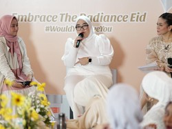 YOU Beauty Kolaborasi dengan Lozy Hijab, Gelar WouldYouLoveYou