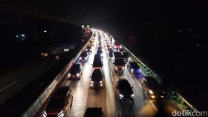 Arus Balik, Tol Purbaleunyi Arah Jakarta Padat Merayap