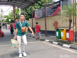 Senangnya Ainun Pemudik Magetan: Dapat Beras dan Balik ke Surabaya Gratis