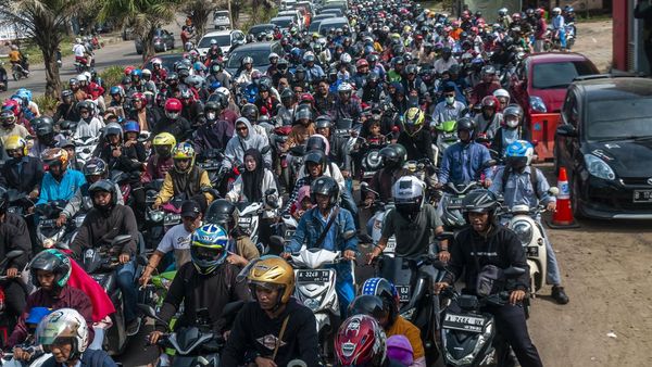 Jalur Wisata Anyer Padat, Sistem Buka Tutup Diberlakukan