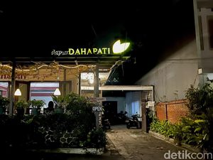 Resto Terkenal di Bandung Ini Dulunya Rumah Pengasingan Pangeran Siam Resto Terkenal di Bandung Ini Dulunya Rumah Pengasingan Pangeran Siam