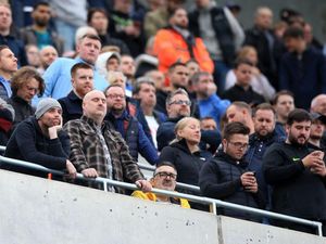 Dibantai Newcastle, Tottenham Ganti Rugi Tiket Suporternya