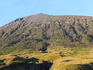 Pemerintah Serius Tangani Proses Evakuasi WNA Brasil di Rinjani