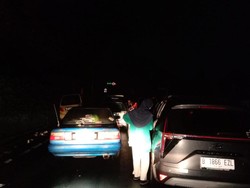 Horor Macet Cianjur Arah Puncak, Pengendara Terjebak Selama 15 Jam