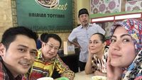 Kenangan Manis Iqbal Pakula Saat Kulineran Bareng Teman Artis