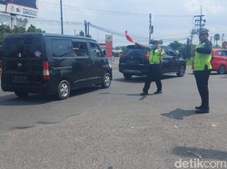 Simpang Mengkreng Kediri Padat Arus Balik Lebaran, Ini Rekayasa Lalinnya