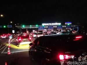 Arus Balik Lebaran 2024, 18.500 Kendaraan Masuk Surabaya via Tol Warugunung Arus Balik Lebaran 2024, 18.500 Kendaraan Masuk Surabaya via Tol Warugunung