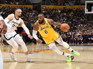 Playoff NBA: Lakers Menang Dramatis Atas Grizzlies di Gim Keempat Playoff NBA: Lakers Menang Dramatis Atas Grizzlies di Gim Keempat