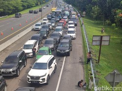Hendak ke Cianjur, Wawan Sudah 3 Jam Tunggu One Way Puncak-Jakarta Selesai