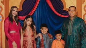 Bergaya Arabian di Ultah Sang Bunda, Mikhayla Anak Nia Ramadhani Bikin Salfok