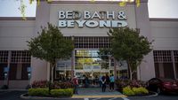 Penampakan Toko Raksasa Ritel AS Bed Bath & Beyond yang Bangkrut
