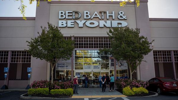 Penampakan Toko Raksasa Ritel AS Bed Bath & Beyond yang Bangkrut