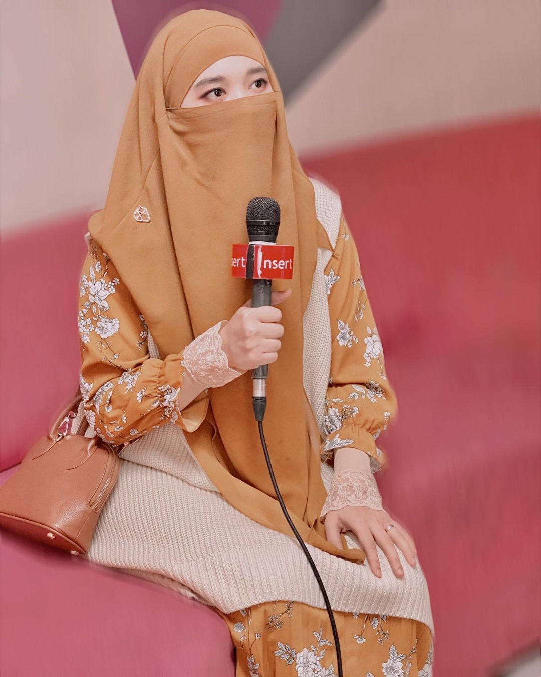 Pernah Gabung Girl Band, Profil Inara Rusli Istri Virgoun