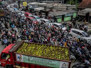 Potret Arus Balik di Bogor, Macet Pol