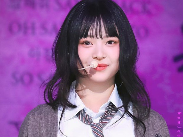 Potret hairstyle Hershey Cut ala Hanni NewJeans/ Foto: koreaboo.com Potret hairstyle Hershey Cut ala Hanni NewJeans