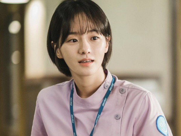 Potret short hair ala Park Gyu Young/ Foto: hancinema.com Potret short hair ala Park Gyu Young