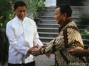 Prabowo ke Wiranto: Maaf Kalau Saat Jadi Anak Buah Saya Macam-macam