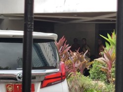 Usai Sambangi Wiranto, Prabowo Tiba di Kediaman Mahfud