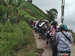 Akses Lalin ke Terasering Panyaweuyan Padat Merayap