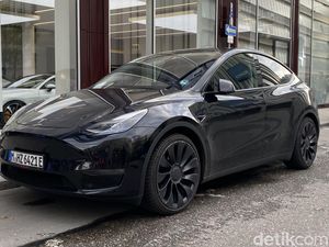 Dapat Subdisi sampai Ngecas Gratis! Pembeli Mobil Listrik Tesla di Jerman Menang Banyak Dapat Subdisi sampai Ngecas Gratis! Pembeli Mobil Listrik Tesla di Jerman Menang Banyak