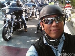 AKBP Achiruddin Naik Moge Pakai Helm Cetok, Emang Boleh?