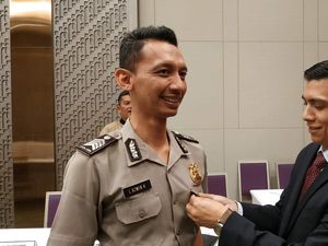 Perjuangan Aipda Azwin Bangun Kemandirian Teman Tuli di Lombok Perjuangan Aipda Azwin Bangun Kemandirian Teman Tuli di Lombok