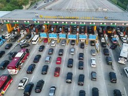 Masih Terjadi Antrean di GT Cikatama, Pemberlakuan One Way Diperpanjang