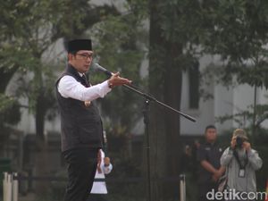 Ridwan Kamil di Antara Jabar dan Jakarta Ridwan Kamil di Antara Jabar dan Jakarta