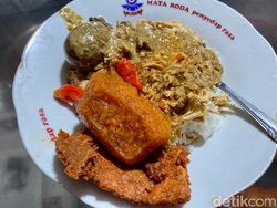 5 Gudeg Terkenal di Jogja Ini Rasanya Gurih Medhok Mantap