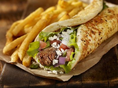 Gurih Juicy! 20 Kebab Kaki Lima Rp 15 Ribuan Ada di Sini!