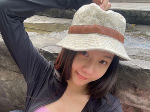 5 Pesona Jena Dammaya yang Dapat Centang Biru dari IG Usai 5 Tahun Berkarier