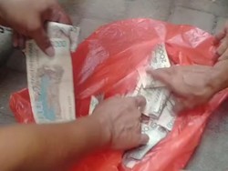 Heboh Kakek di Serang Simpan Uang Rp 100 Juta, Dihitung Sehari Semalam