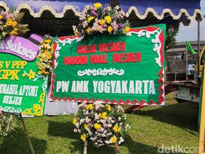 Muncul Karangan Bunga Ganjar Presiden Jelang Pengumuman Capres PPP