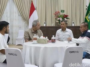 Sekjen Hanura Temui Gubsu Edy Usai Jadi Tersangka Pemalsuan Surat PSMS Sekjen Hanura Temui Gubsu Edy Usai Jadi Tersangka Pemalsuan Surat PSMS