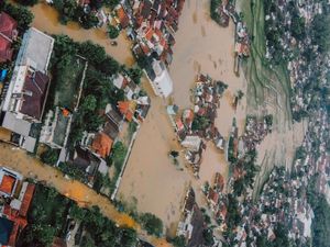 Banjir dan Longsor Terjang 8 Kecamatan di Kabupaten Bandung
