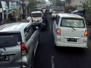 Jalan Sempit Biang Kerok Kemacetan di Nusa Penida