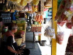 Kembang Kempis Pusat Oleh-oleh Legendaris di Jalur Pantura Probolinggo