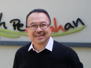 Rhenald Kasali Mundur dari Komisaris Utama PT Pos Rhenald Kasali Mundur dari Komisaris Utama PT Pos